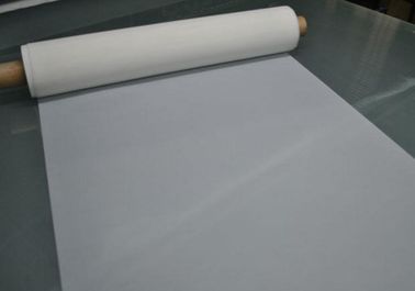 Κίνα Άσπρο ύφασμα πλέγματος εκτύπωσης οθόνης πολυεστέρα υψηλής έντασης για την εκτύπωση μπλουζών προμηθευτής